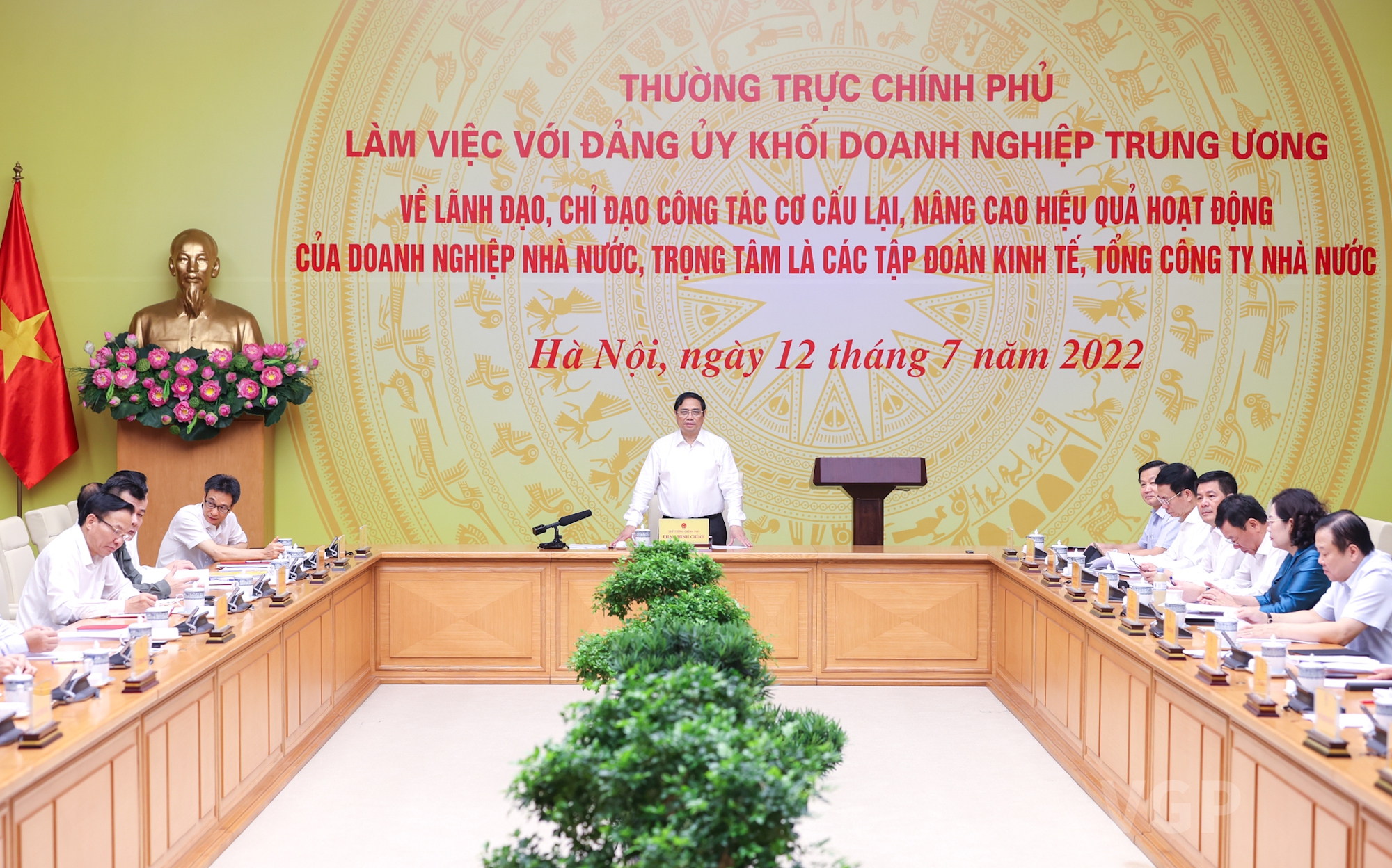 Ủy viên Bộ Chính trị, Thủ tướng Chính phủ Phạm Minh Chính chủ trì cuộc làm việc của Thường trực Chính phủ với Đảng ủy Khối doanh nghiệp Trung ương về lãnh đạo, chỉ đạo công tác cơ cấu lại, nâng cao hiệu quả hoạt động của doanh nghiệp nhà nước, trọng tâm là các tập đoàn kinh tế, tổng công ty nhà nước _ Ảnh: VGP